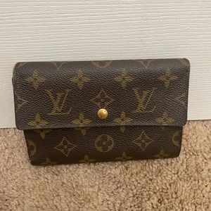 Authentic Louis Vuitton Passport Wallet